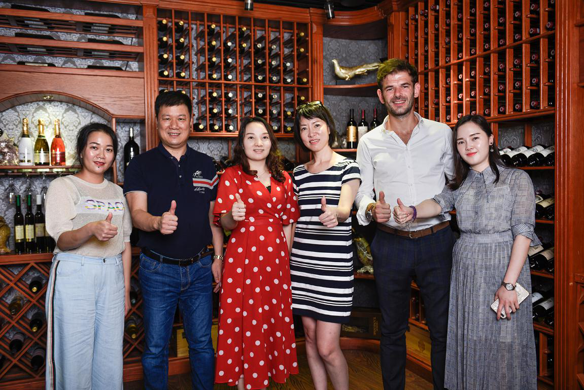 法國(guó)保羅瑪斯莊園PAUL PINAULT先生再次到訪(fǎng)藍(lán)菲